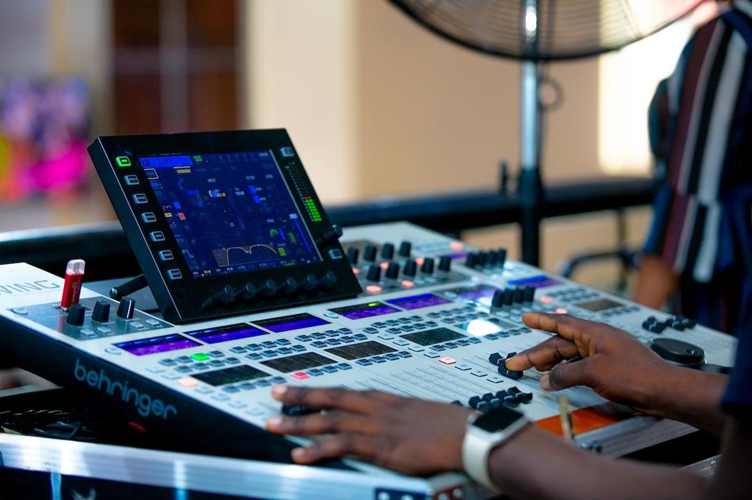 Audio consulting equipment